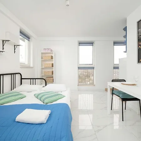 Jasne I Przytulne Blisko Parku We Wroclawiu By Renters Apartment Wroclaw