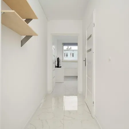 Jasne I Przytulne Blisko Parku We Wroclawiu By Renters Apartment
